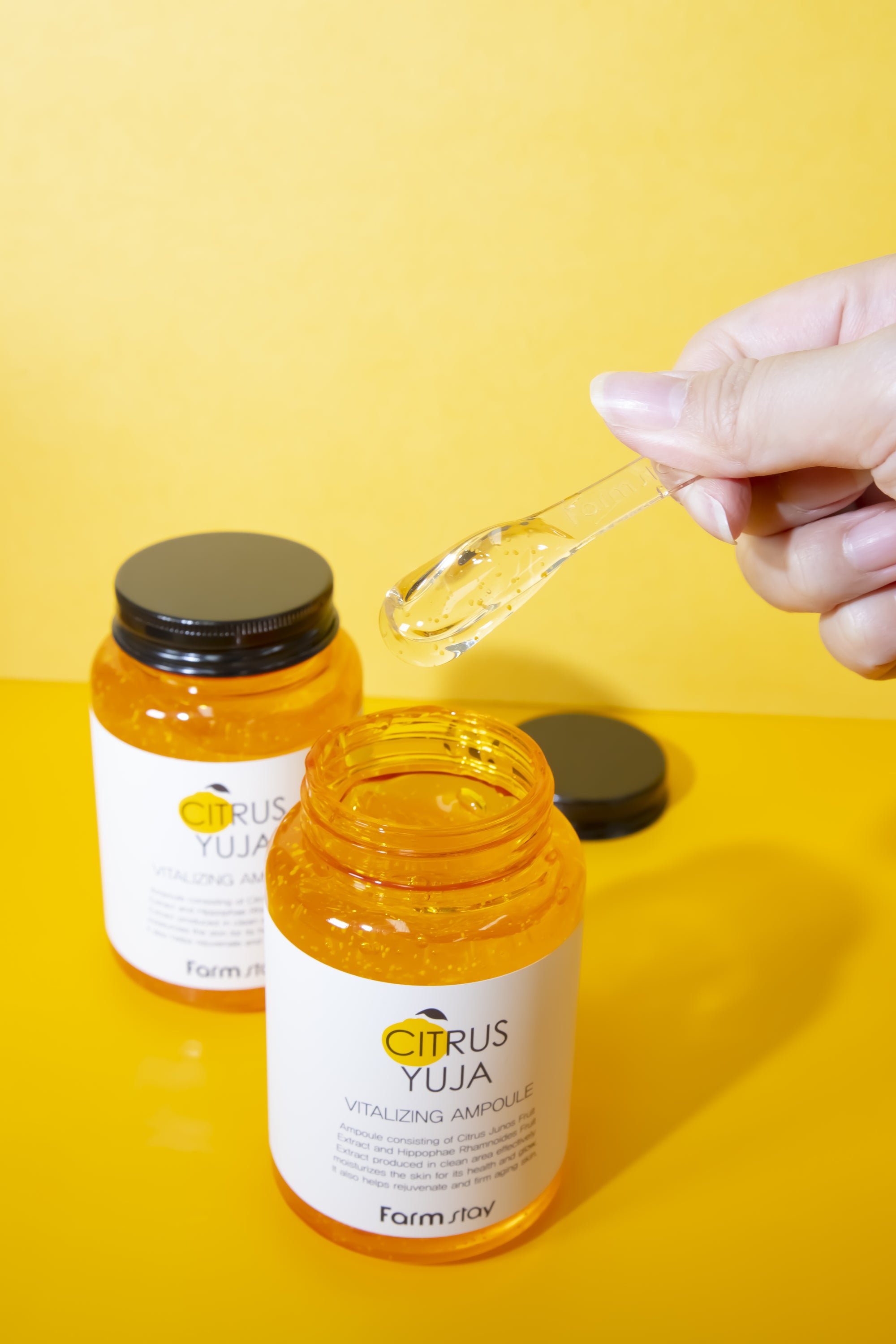 FARMSTAY ZITRUS-YUJA-VITALISIERENDE AMPOULE