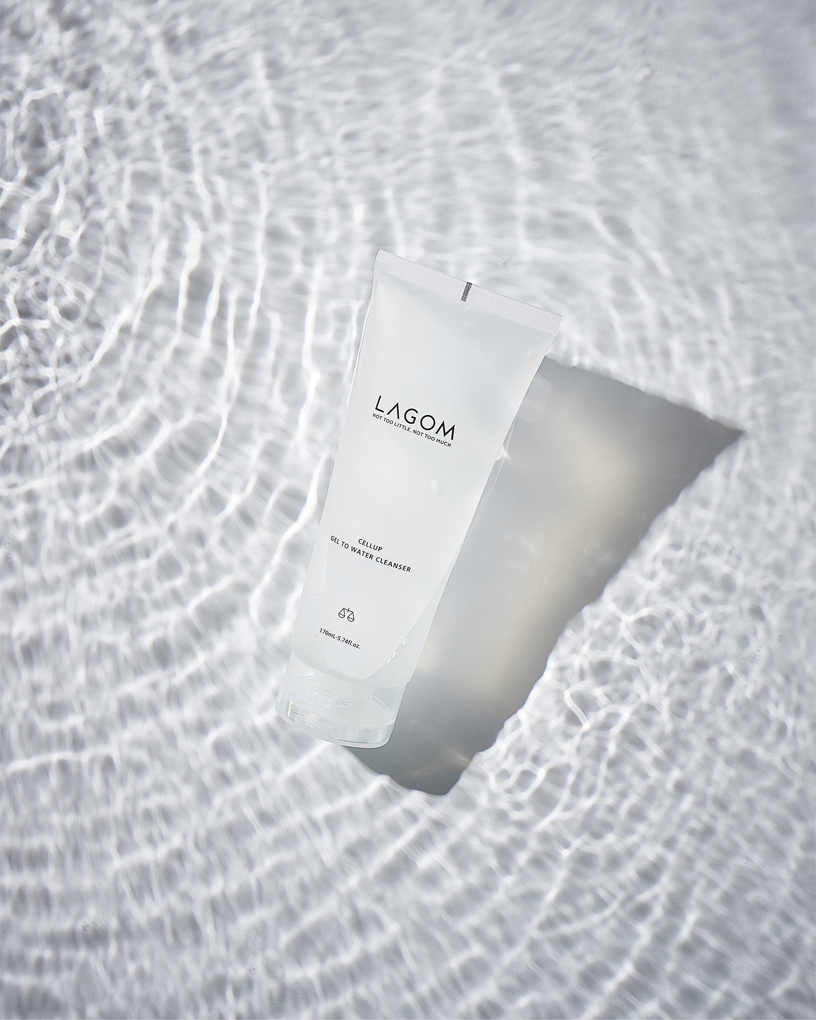 LAGOM CELLUP GEL TO WATER CLEANSER